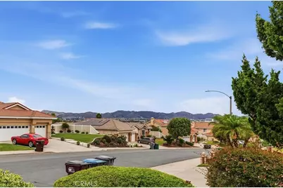 42748 Mountain Shadow, Murrieta, CA 92562 - Photo 3