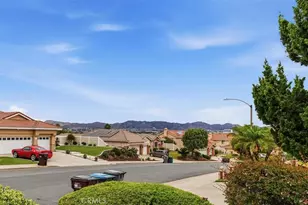 42748 Mountain Shadow, Murrieta, CA 92562 - Photo 3