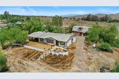 27560 Jarvis, Perris, CA 92570 - Photo 43
