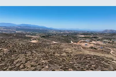 1 Intrepid Road, Temecula, CA 92592 - Photo 5