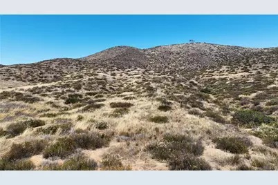 1 Intrepid Road, Temecula, CA 92592 - Photo 13