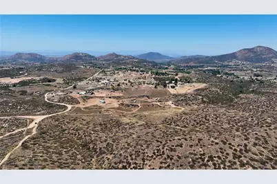 1 Intrepid Road, Temecula, CA 92592 - Photo 7