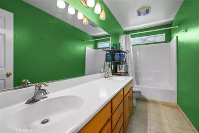 925 Hemingway Drive, Corona, CA 92878 - Photo 37