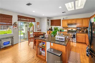 925 Hemingway Dr, Corona, CA 92878 - Photo 13