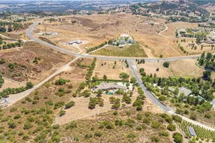 38580 Celine Cove, Murrieta, CA 92562 - Photo 49