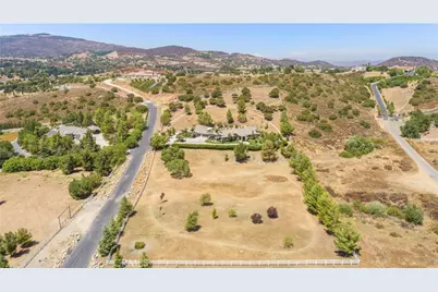 38580 Celine Cove, Murrieta, CA 92562 - Photo 69