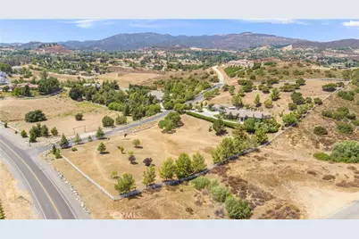 38580 Celine Cove, Murrieta, CA 92562 - Photo 71