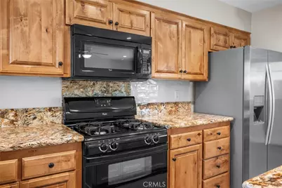 26750 Oakmont Dr, Menifee, CA 92586 - Photo 11