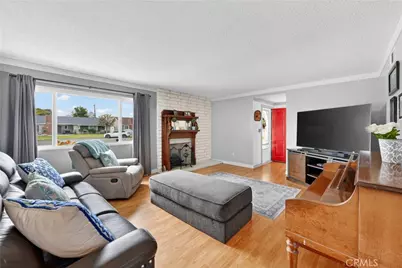 2789 E Oshkosh, Anaheim, CA 92806 - Photo 11