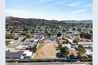 940 E Whittier, Hemet, CA 92543 - Photo 53