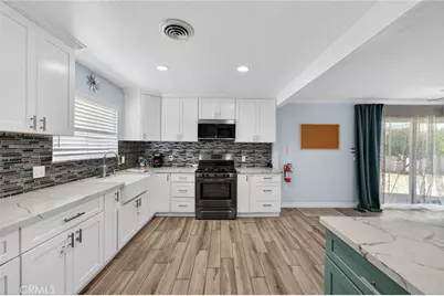 940 E Whittier, Hemet, CA 92543 - Photo 17