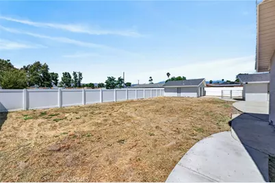 940 E Whittier, Hemet, CA 92543 - Photo 45