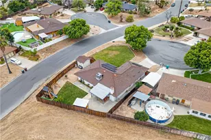 41144 Terra Cir, Hemet, CA 92544 - Photo 9