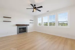 35640 Sainte Foy St, Murrieta, CA 92563 - Photo 9