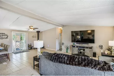 25210 Catalina, Murrieta, CA 92562 - Photo 5