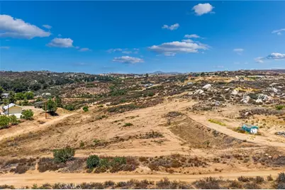 41720 Oak Canyon Road, Hemet, CA 92544 - Photo 11