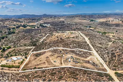 41720 Oak Canyon Road, Hemet, CA 92544 - Photo 9