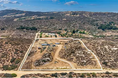 41720 Oak Canyon Road, Hemet, CA 92544 - Photo 3