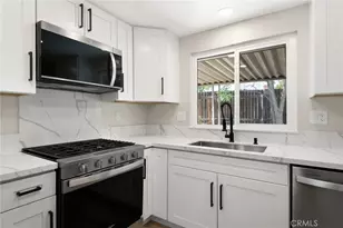 40480 Marsha Ct, Hemet, CA 92544 - Photo 9