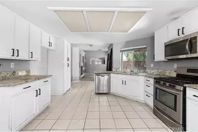 39979 Fairwood Circle, Murrieta, CA 92562 - Photo 21