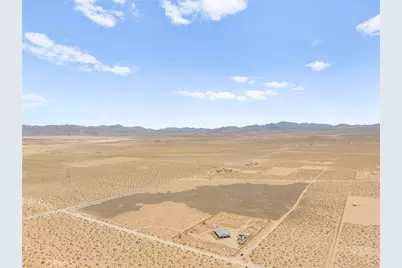 36990 Cambria Road, Lucerne Valley, CA 92356 - Photo 41