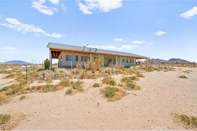 36990 Cambria Road, Lucerne Valley, CA 92356 - Photo 11