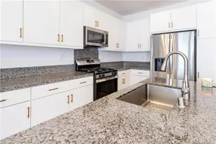 30259 Adrift Ln, Menifee, CA 92584 - Photo 13