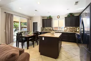 34466 Waltham Pl, Winchester, CA 92596 - Photo 11