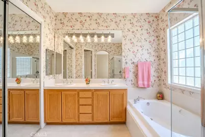 38677 Muirfield Drive, Murrieta, CA 92562 - Photo 33