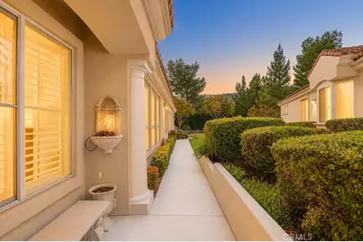 38677 Muirfield Drive, Murrieta, CA 92562 - Photo 7