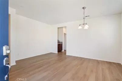 38121 Summer Ridge Drive, Murrieta, CA 92563 - Photo 5