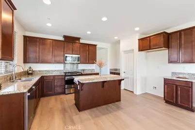 38121 Summer Ridge Drive, Murrieta, CA 92563 - Photo 7