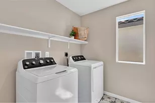 36600 Frangipani Dr, Winchester, CA 92596 - Photo 17