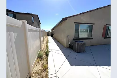 1289 Kingfisher, Hemet, CA 92545 - Photo 39