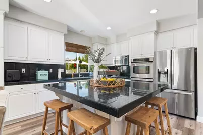 27673 Dogwood, Murrieta, CA 92562 - Photo 11