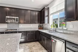 34109 Kensington St, Murrieta, CA 92563 - Photo 9