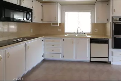 1525 W Oakland Avenue #31, Hemet, CA 92543 - Photo 5