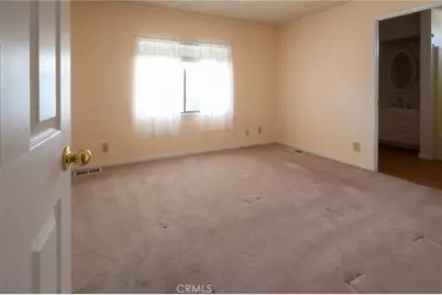 1525 W Oakland Avenue #31, Hemet, CA 92543 - Photo 11