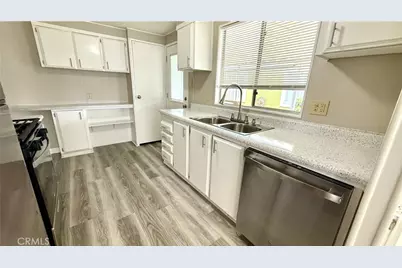 881 N Lake Street #69, Hemet, CA 92544 - Photo 19