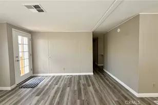 881 N Lake Street, Hemet, CA 92544 - Photo 11