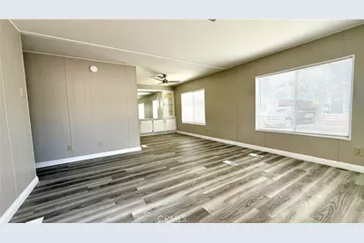 881 N Lake Street #69, Hemet, CA 92544 - Photo 9