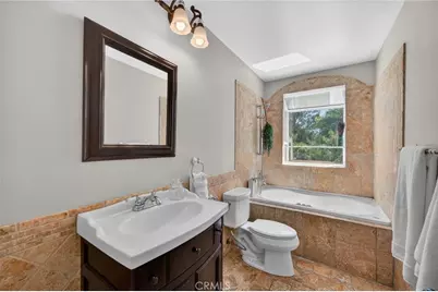 30180 Villa Alturas Drive, Temecula, CA 92592 - Photo 25