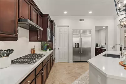 22861 Royal Adelaide, Murrieta, CA 92562 - Photo 17