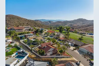 22627 Calcutta, Canyon Lake, CA 92587 - Photo 49