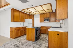 22627 Calcutta, Canyon Lake, CA 92587 - Photo 21