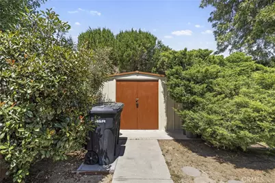 726 Piccadilly Square, Hemet, CA 92544 - Photo 27