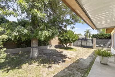 726 Piccadilly Square, Hemet, CA 92544 - Photo 29