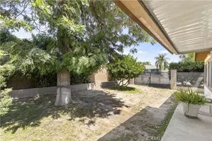 726 Piccadilly Square, Hemet, CA 92544 - Photo 29