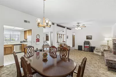 726 Piccadilly Square, Hemet, CA 92544 - Photo 5