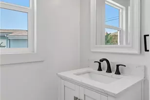 11018 S Chanera, Inglewood, CA 90303 - Photo 13
